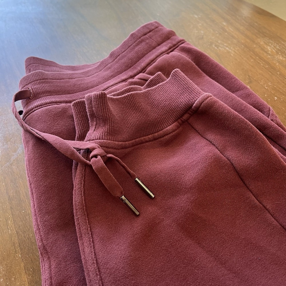 Lululemon Scuba High-Rise Joggers Red Cotton Fleece Sweatpants Size 12 LW5CVAS